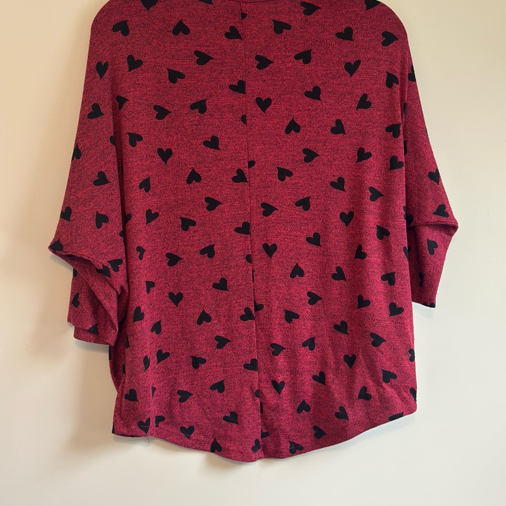 Heart Patterned Red Top - Picture 2 of 3